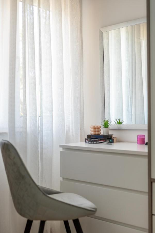 Apartments Fani Трогир Екстериор снимка
