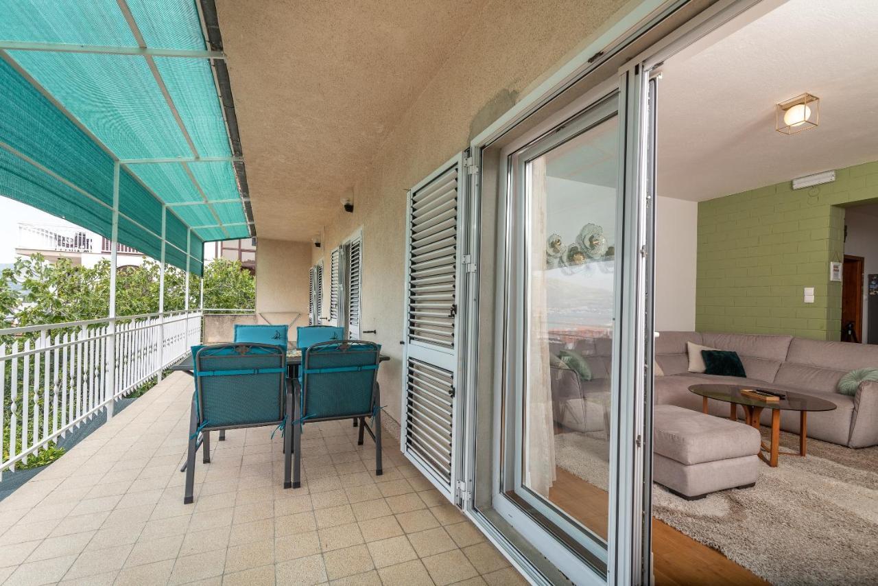 Apartments Fani Трогир Екстериор снимка