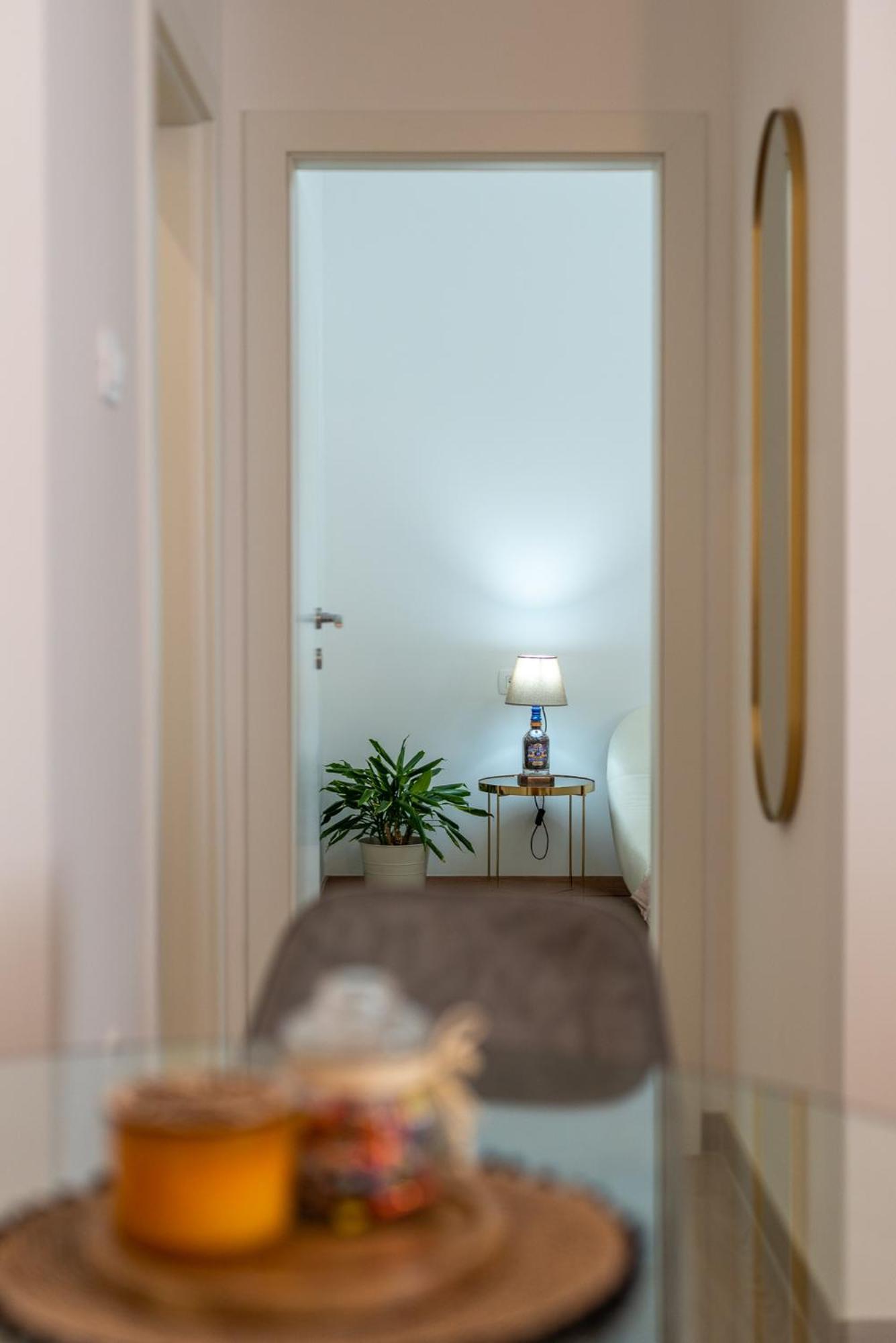 Apartments Fani Трогир Екстериор снимка